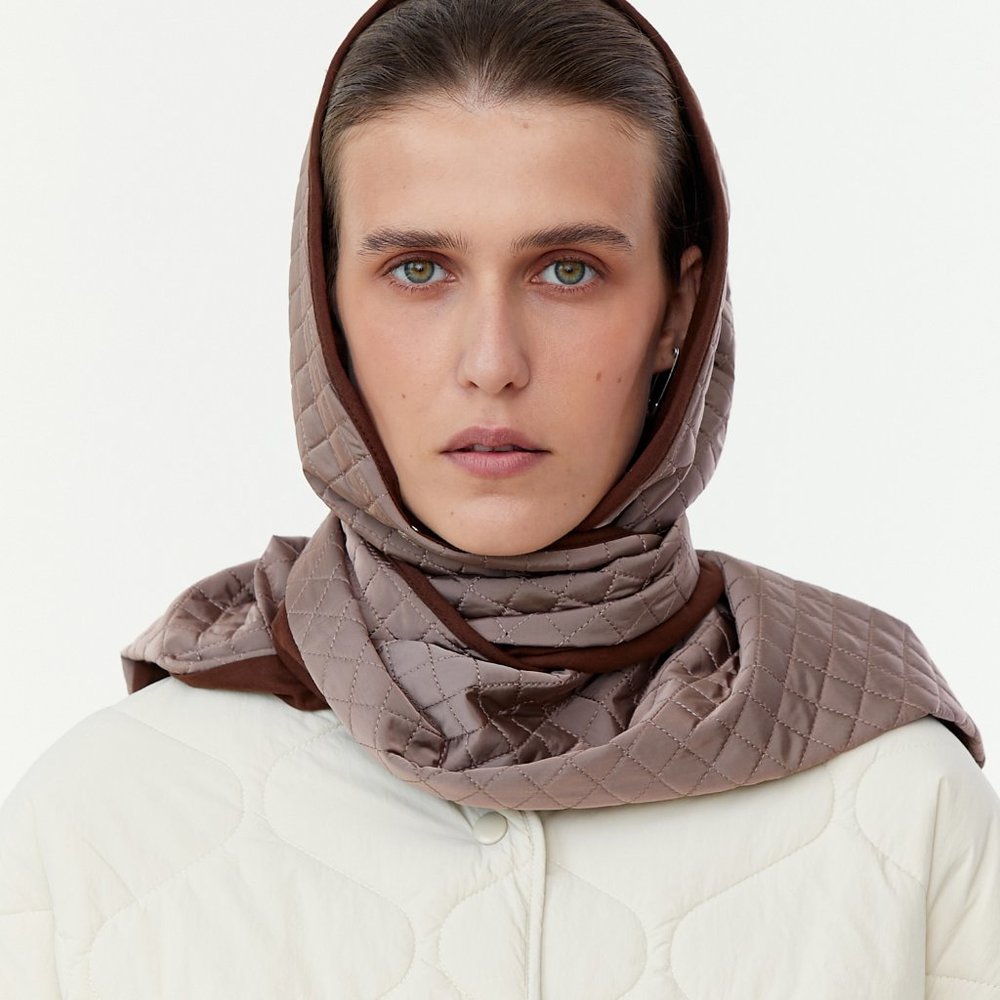 UNU Head Scarf Beige Puffer Quilted Shawl NWT